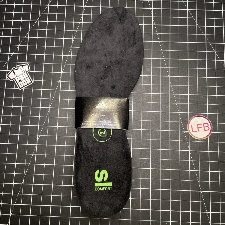 4916