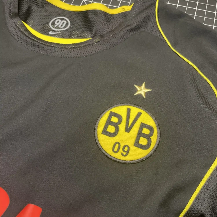 2004/05 Nike Borussia Dortmund #21 Metzelder Away Football Shirt • tiziano.shop