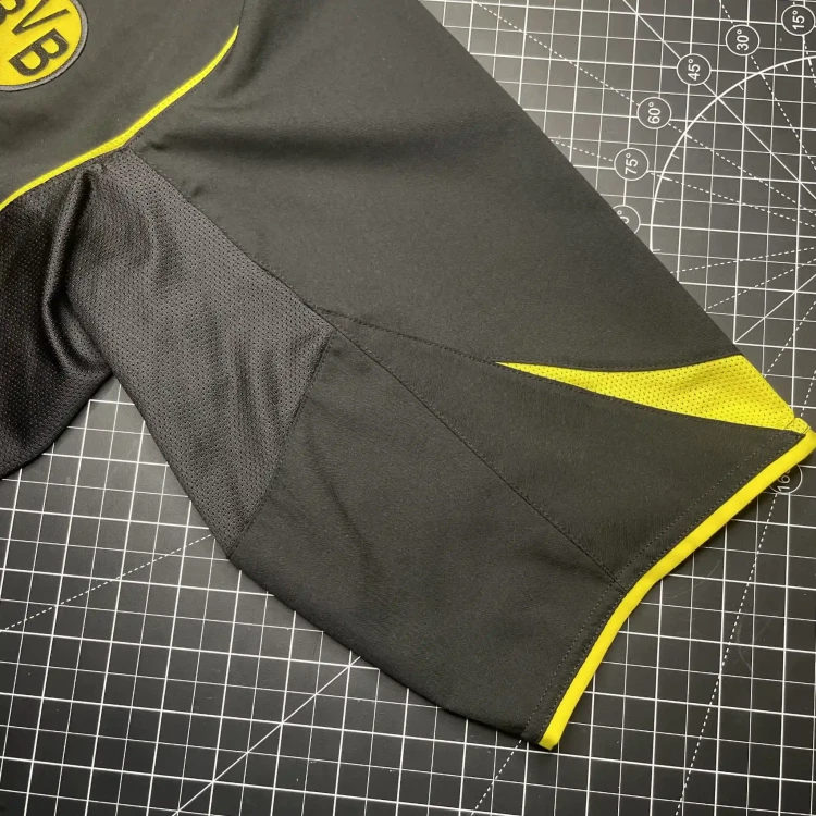2004/05 Nike Borussia Dortmund #21 Metzelder Away Football Shirt • tiziano.shop