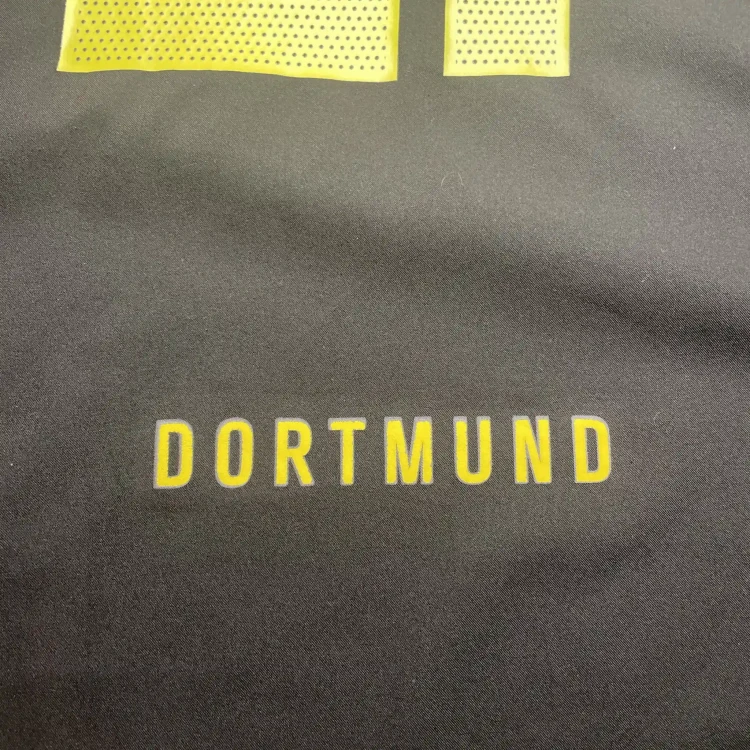 2004/05 Nike Borussia Dortmund #21 Metzelder Away Football Shirt • tiziano.shop