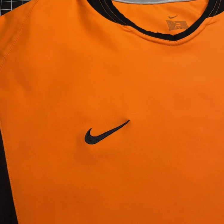 2002/04 Nike Netherlands Home Football Shirt • tiziano.shop