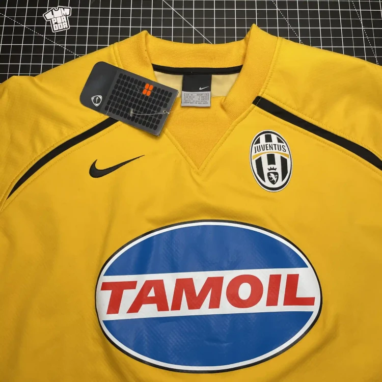 2006/07 Nike Juventus FC Sweatshirt • tiziano.shop