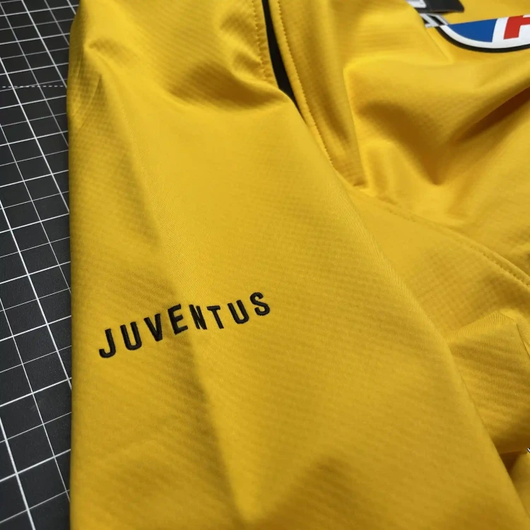 2006/07 Nike Juventus FC Sweatshirt • tiziano.shop