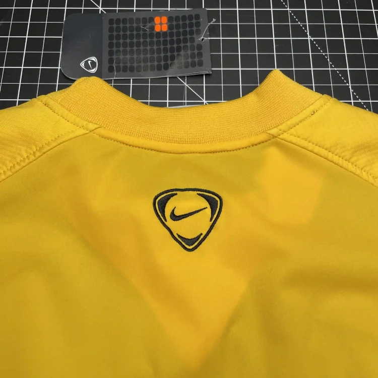 2006/07 Nike Juventus FC Sweatshirt • tiziano.shop