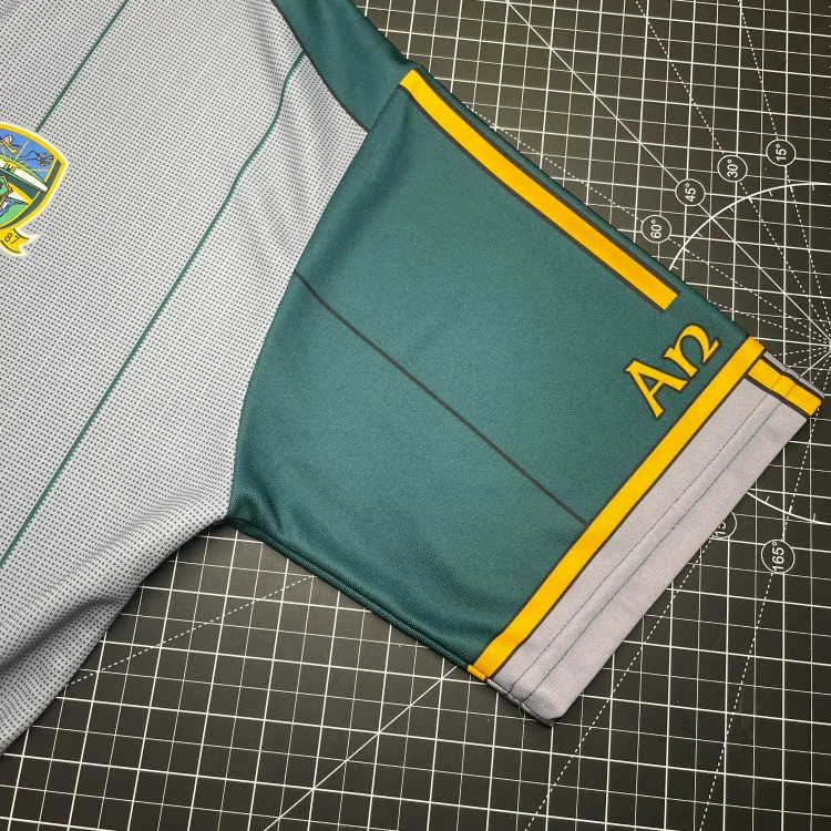 2008 O'Neills Meath GAA Goalkeeper Jersey • tiziano.shop