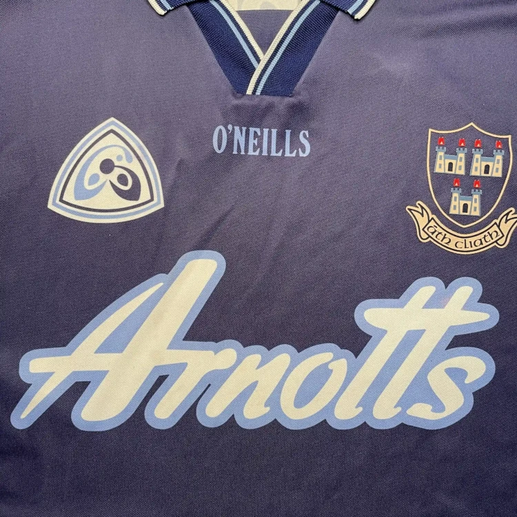2000/02 O'Neills Dublin GAA Goalkeeper Jersey • tiziano.shop