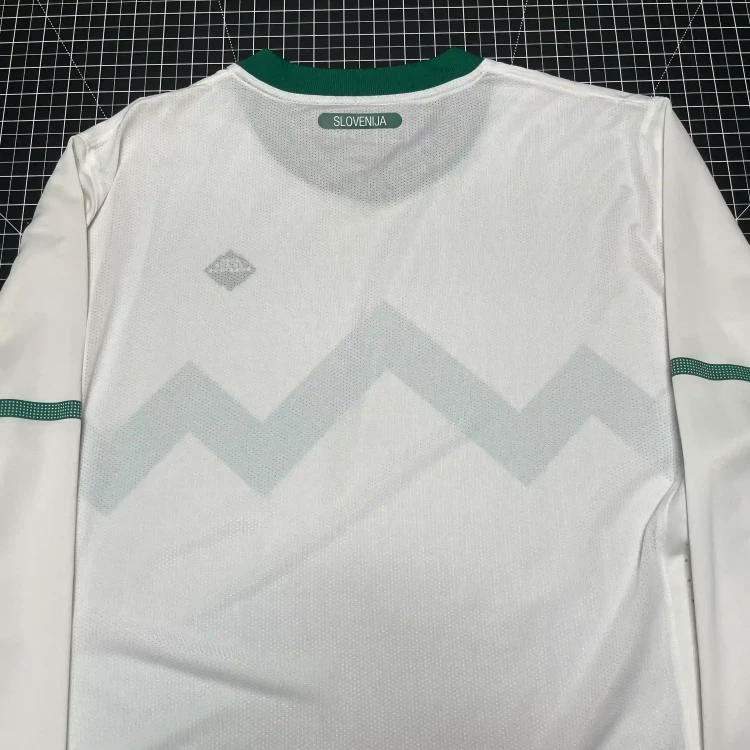 2010/12 Player-Issued Nike Slovenia Home Football Shirt • tiziano.shop