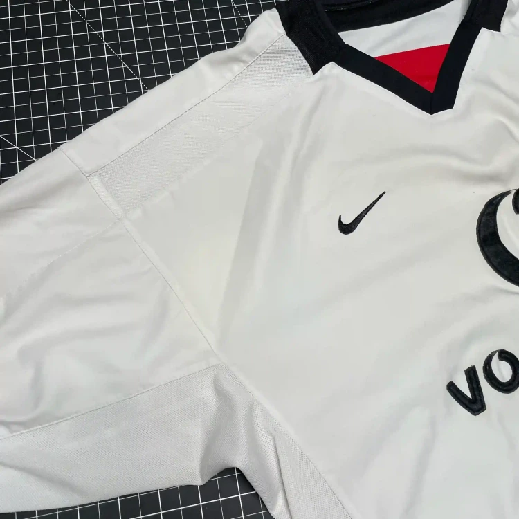 2002/03 Nike Manchester United Away Football Shirt • tiziano.shop