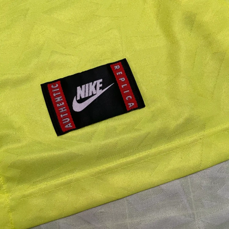 1995/96 Nike Borussia Dortmund Home Football Shirt • tiziano.shop