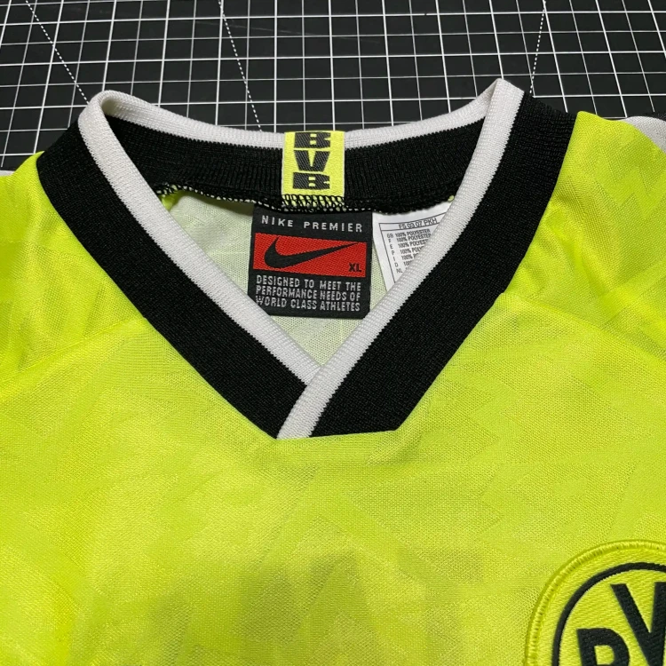1995/96 Nike Borussia Dortmund Home Football Shirt • tiziano.shop