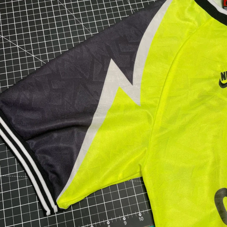 1995/96 Nike Borussia Dortmund Home Football Shirt • tiziano.shop